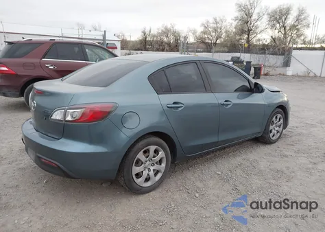 2011 Mazda Mazda3 I Sport z USA, uszkodzony, nr VIN JM1BL1UF6B1403904